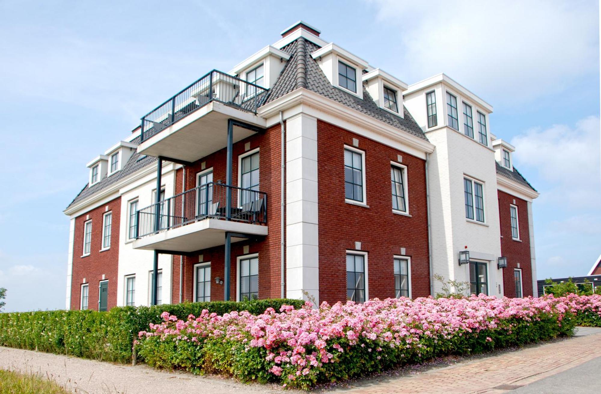 Raadhuis Parc Ganuenta Colijnsplaat Exterior foto